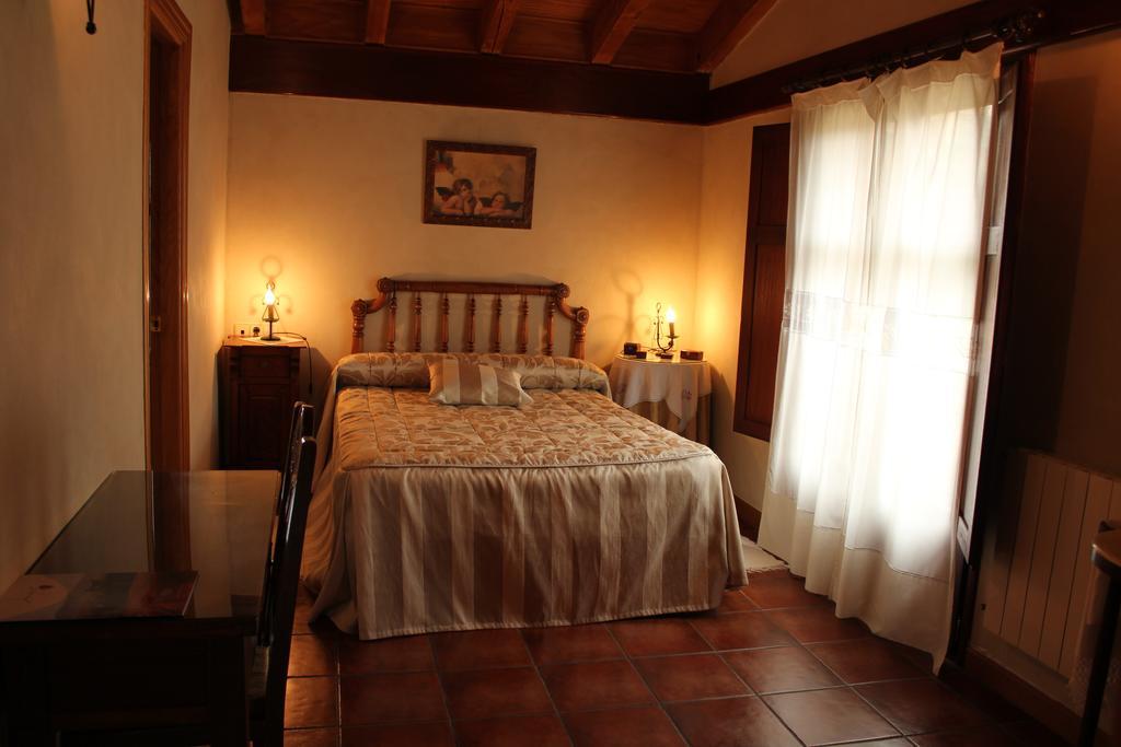 Casa Rural El Meson Briones Habitación foto