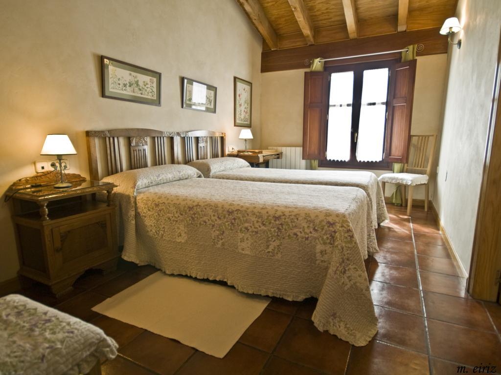 Casa Rural El Meson Briones Habitación foto